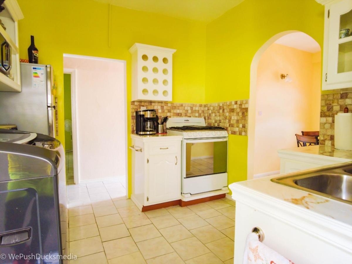Coco Rose Apartments Soufriere Bagian luar foto